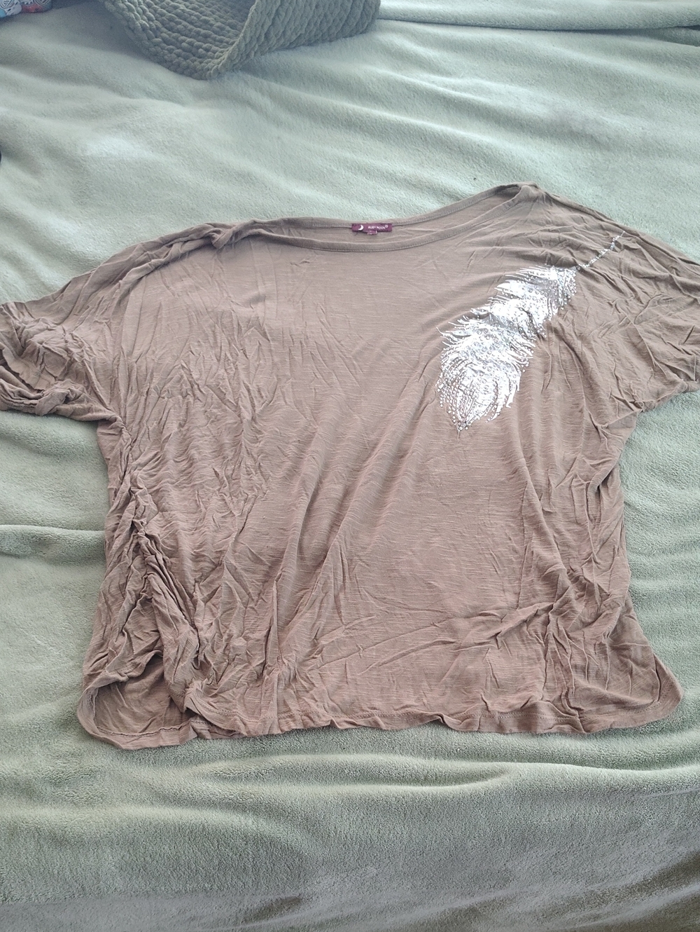 ruby moon Taupe Short Sleeve Top with Silver Sequin Feather